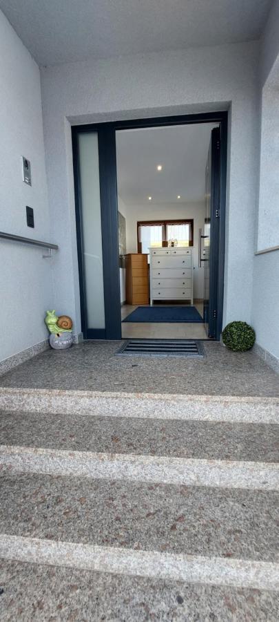 Grosse Tolle 4 Zimmer Ferienwohnung Im Herzen Des Odenwaldes Moerlenbach Екстер'єр фото