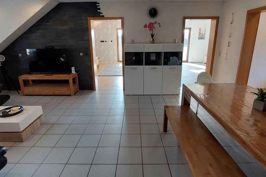Grosse Tolle 4 Zimmer Ferienwohnung Im Herzen Des Odenwaldes Moerlenbach Екстер'єр фото