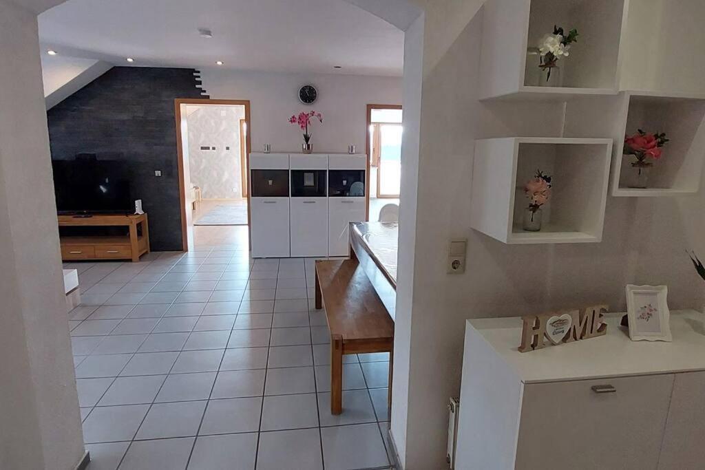 Grosse Tolle 4 Zimmer Ferienwohnung Im Herzen Des Odenwaldes Moerlenbach Екстер'єр фото