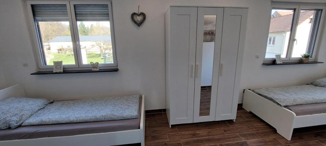 Grosse Tolle 4 Zimmer Ferienwohnung Im Herzen Des Odenwaldes Moerlenbach Екстер'єр фото